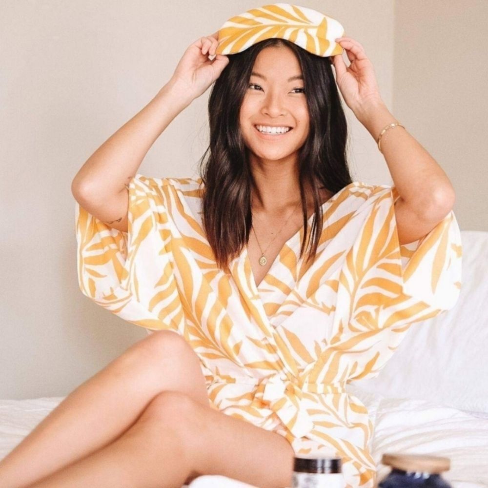 Maison Du Soir Magnolia Luxe Robe/Beach Cover-up - Picture 2 of 12